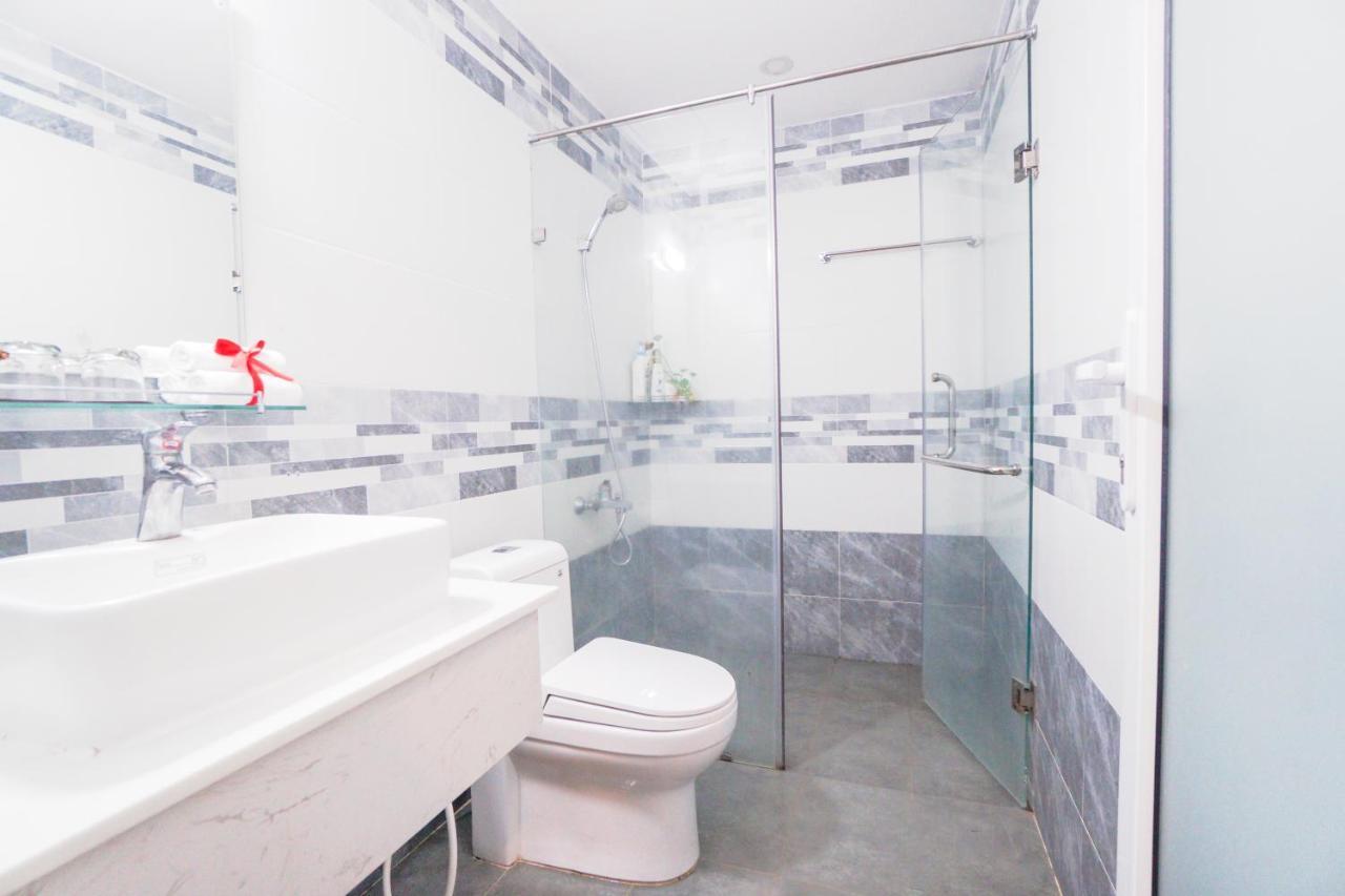 HIKARI KIS'S Hotel Tân Bình Thành Pho Ho Chí Minh Esterno foto
