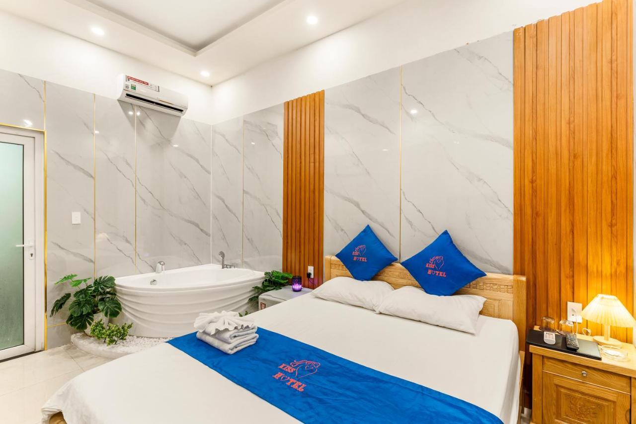 HIKARI KIS'S Hotel Tân Bình Thành Pho Ho Chí Minh Esterno foto