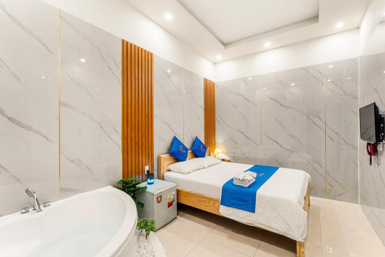 HIKARI KIS'S Hotel Tân Bình Thành Pho Ho Chí Minh Esterno foto
