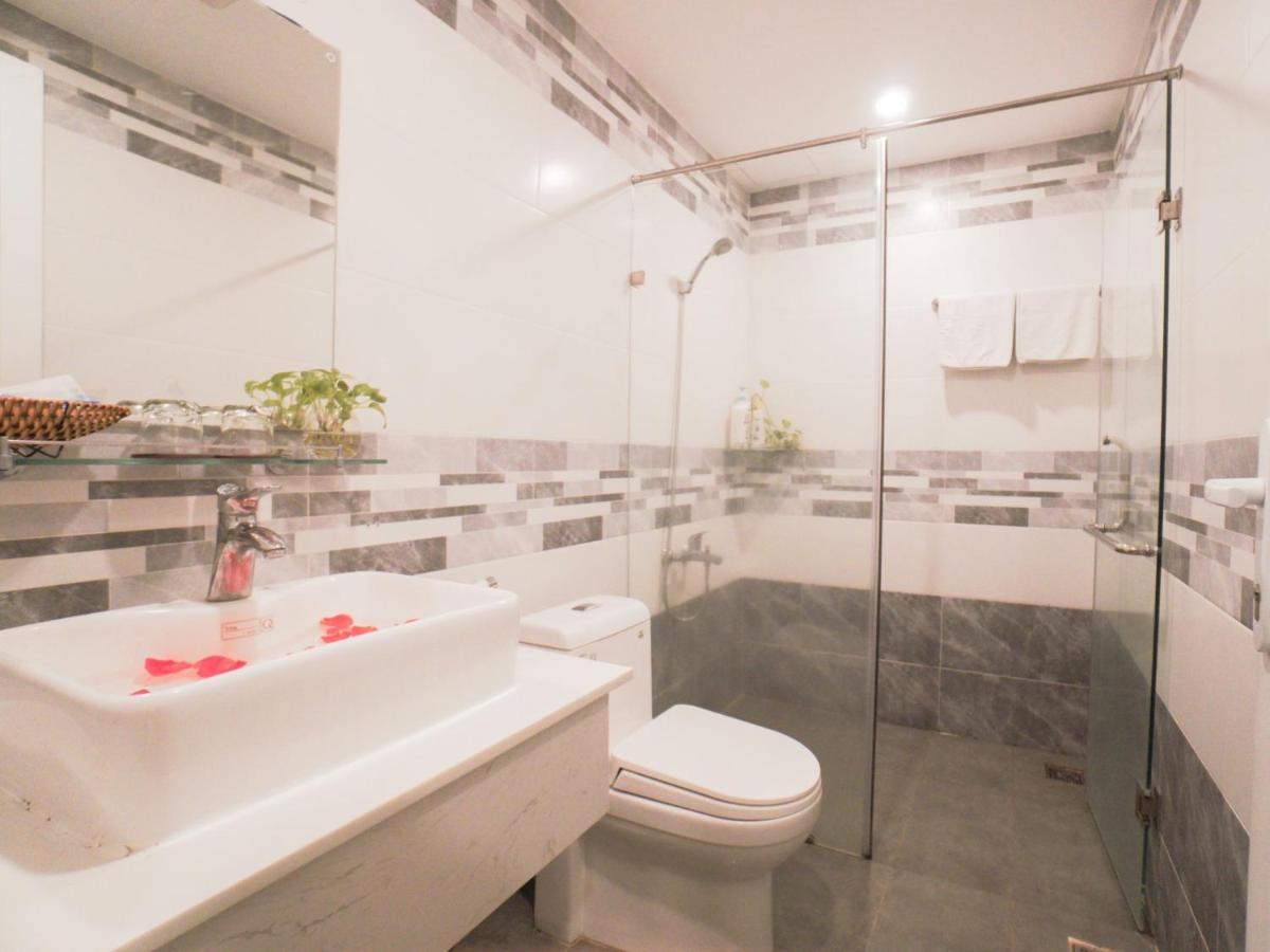 HIKARI KIS'S Hotel Tân Bình Thành Pho Ho Chí Minh Esterno foto